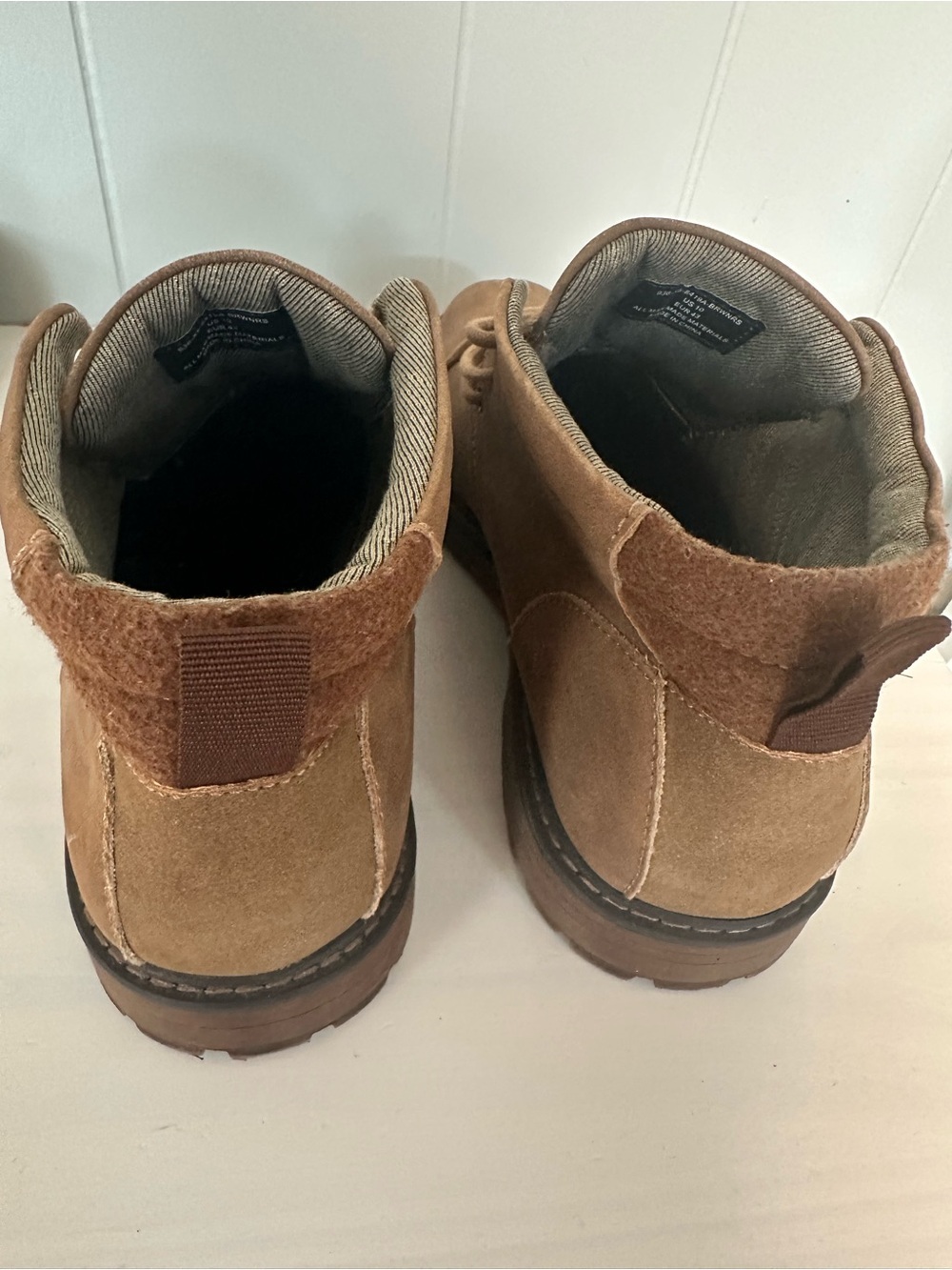 Men's Suede Chukka Boots in Tan — Lace-Up Casual Boots Size 10 - Picture 3 of 7